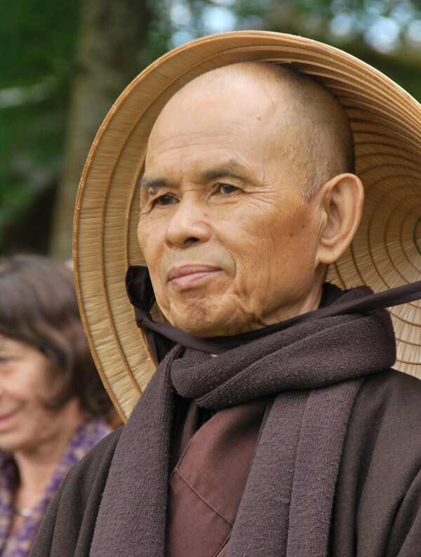▲ 틱낫한. 그는 베트남 출신의 승려로 불교를 현대에 맞게 적용하여 수 많은 사람들에게 호응을 얻었다. 지난 22일 열반에 들었다(편집인 주)
