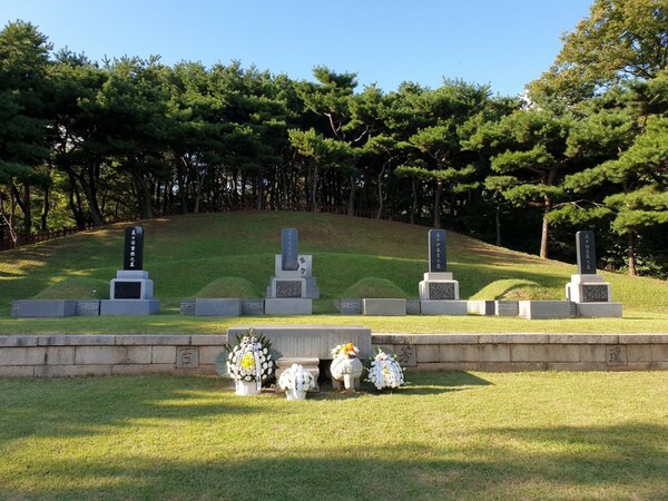 ▲ 서울시 용산구 효창공원 내에 안장되어 있는 독립투사들 묘. 자료: 이상균
